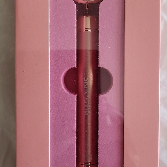 Revati Vibrating Beauty Tool - Pink - Picture 3 of 3